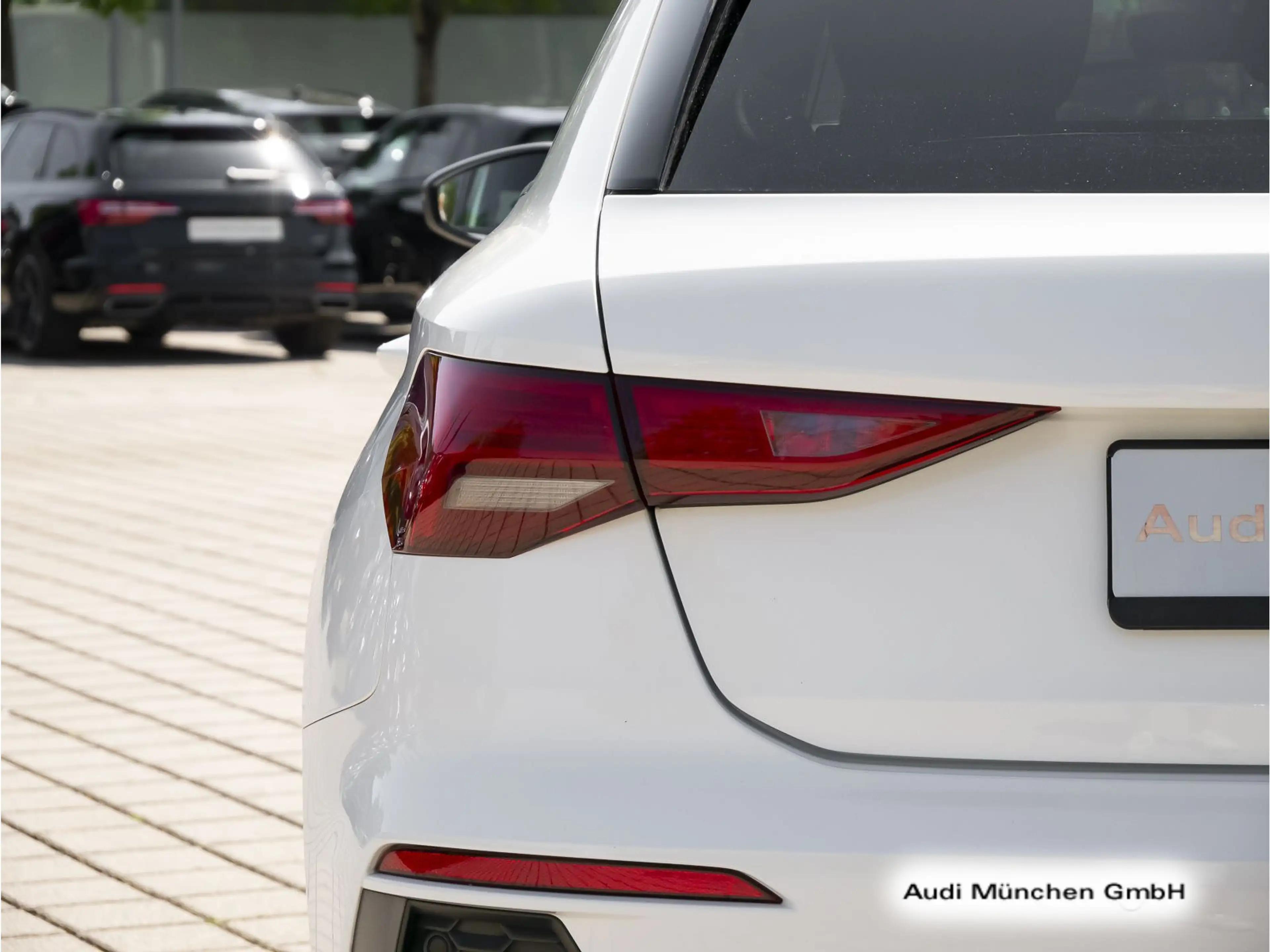 Audi A3 30 TFSI S tronic S line Navi+ — photo 12