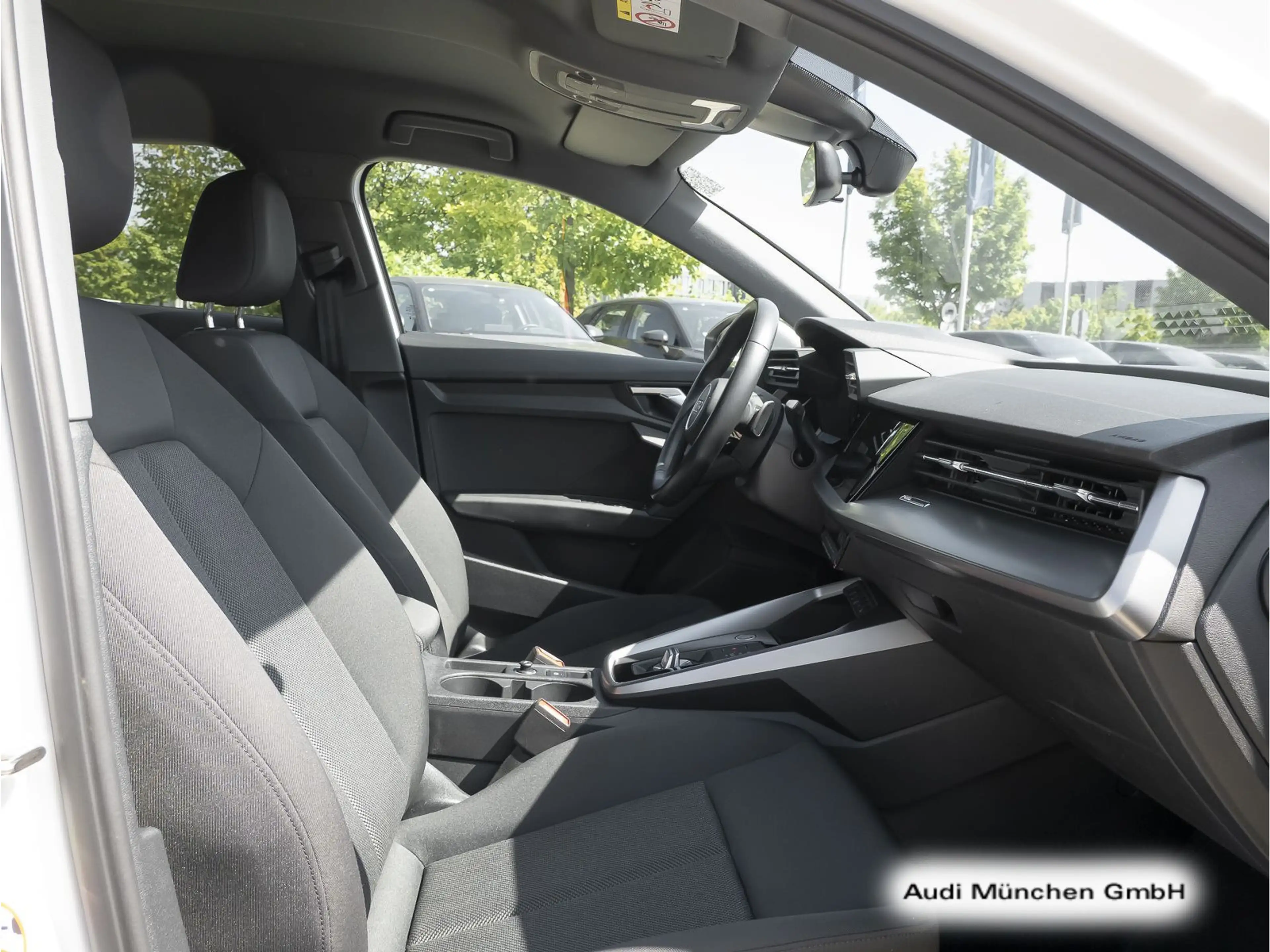 Audi A3 30 TFSI S tronic S line Navi+ — photo 14