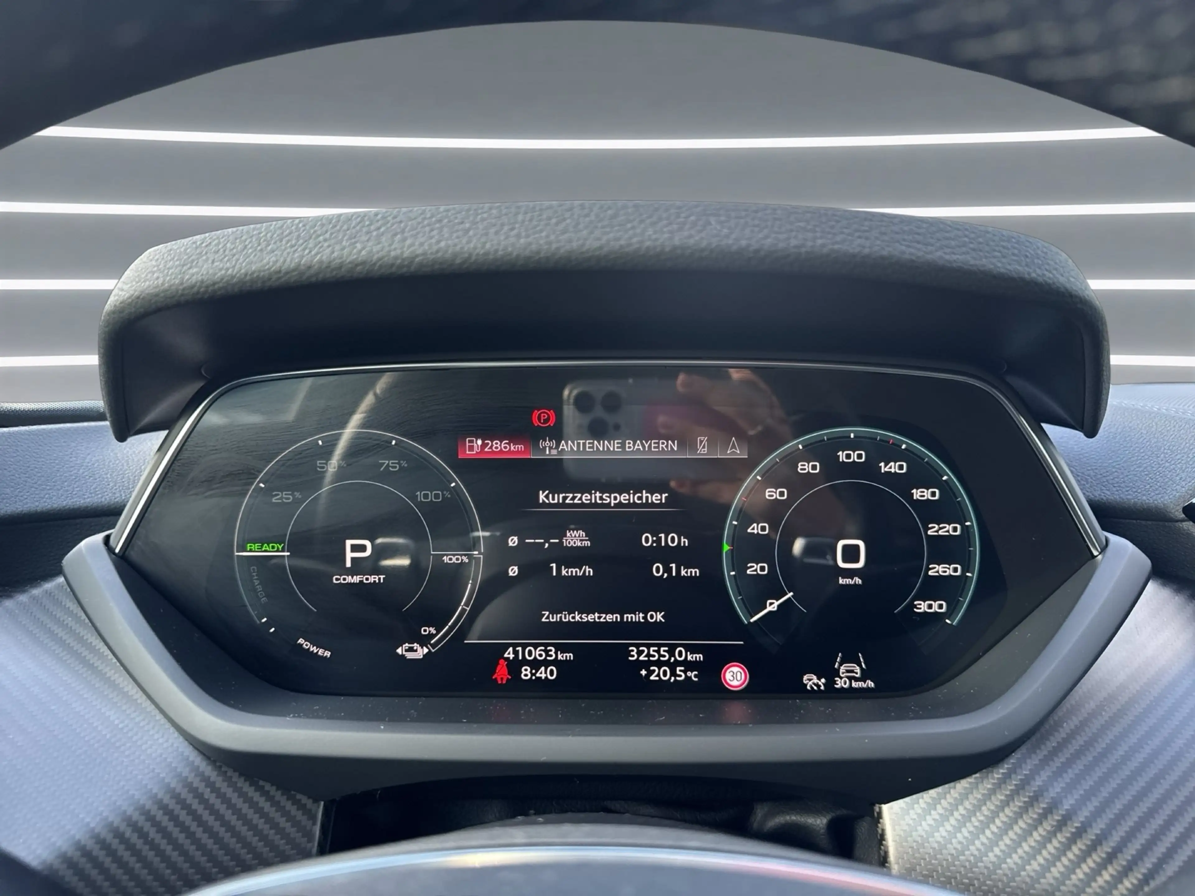 Audi e-tron GT qu LED KAMERA PANO ACC PDC NAV SHZ 20" — photo 13