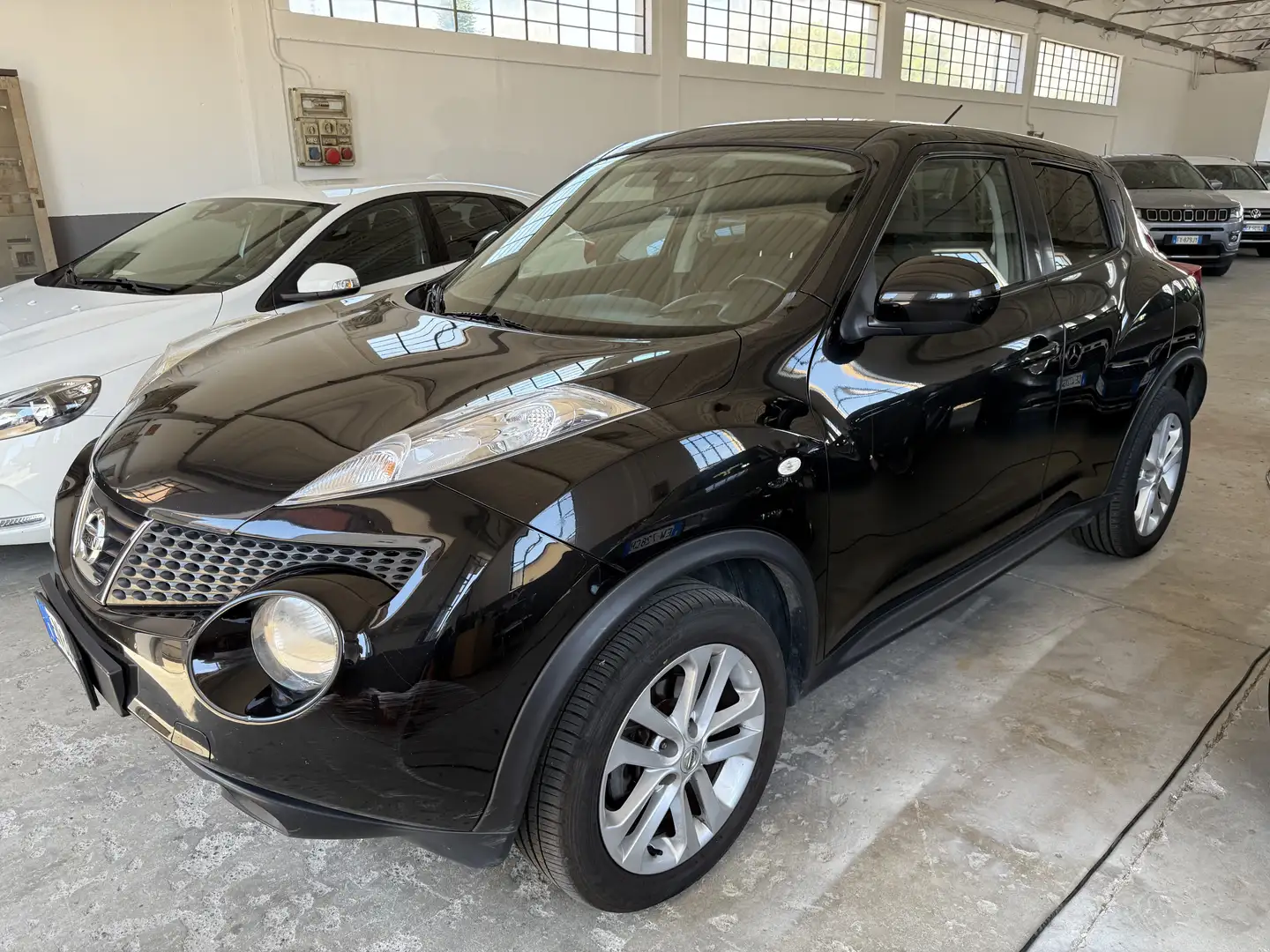 Nissan Juke 1.5 dci Acenta UNICO PROPRIETARIO Чорний - 2