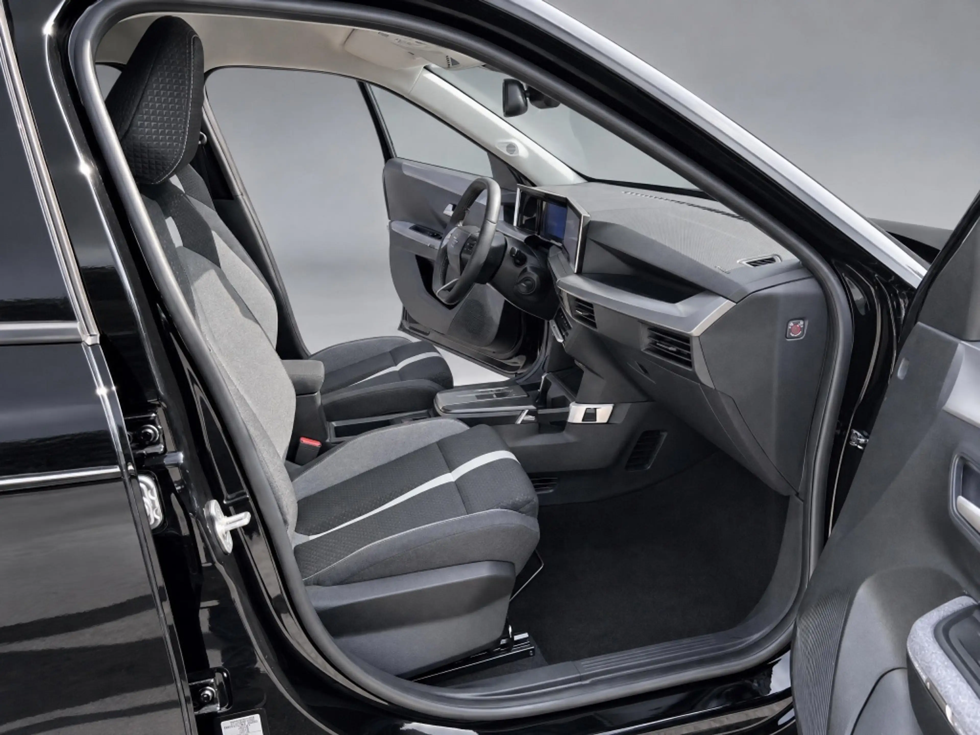 Opel Frontera 1.2 T. Hybrid GS — photo 12