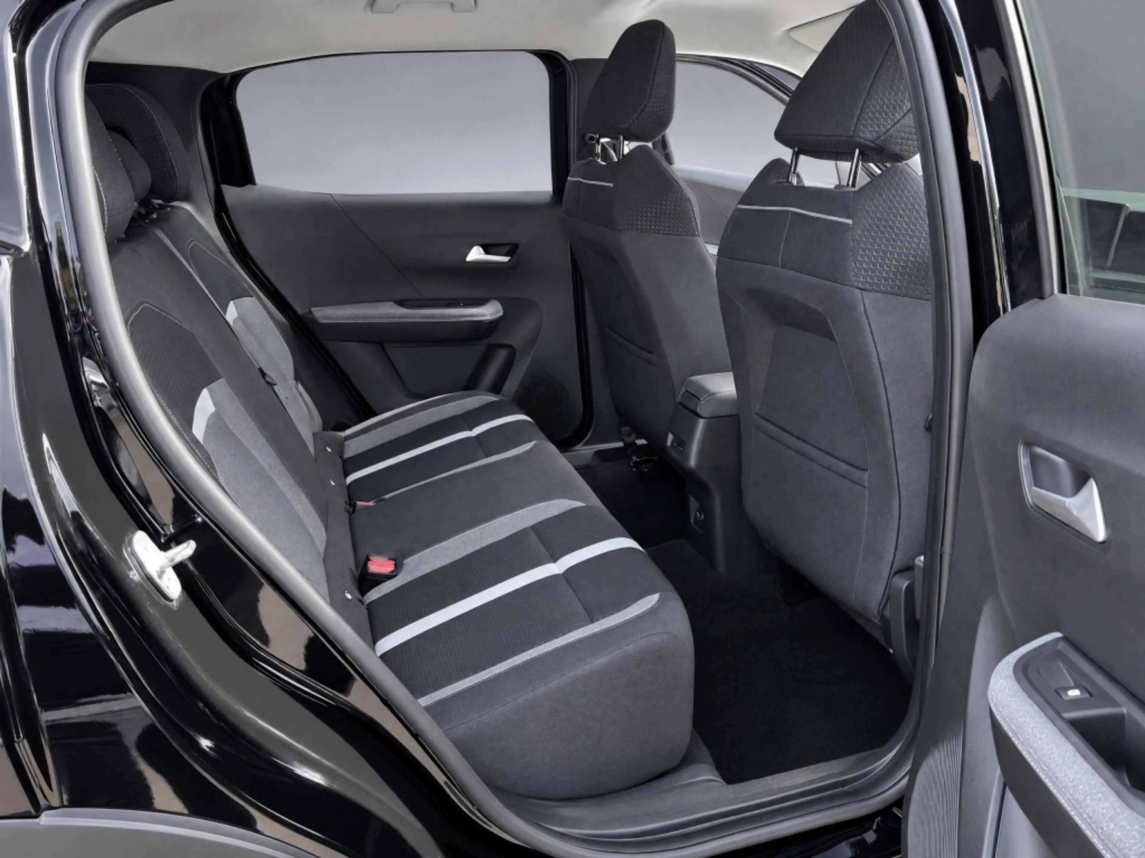 Opel Frontera 1.2 T. Hybrid GS — photo 13