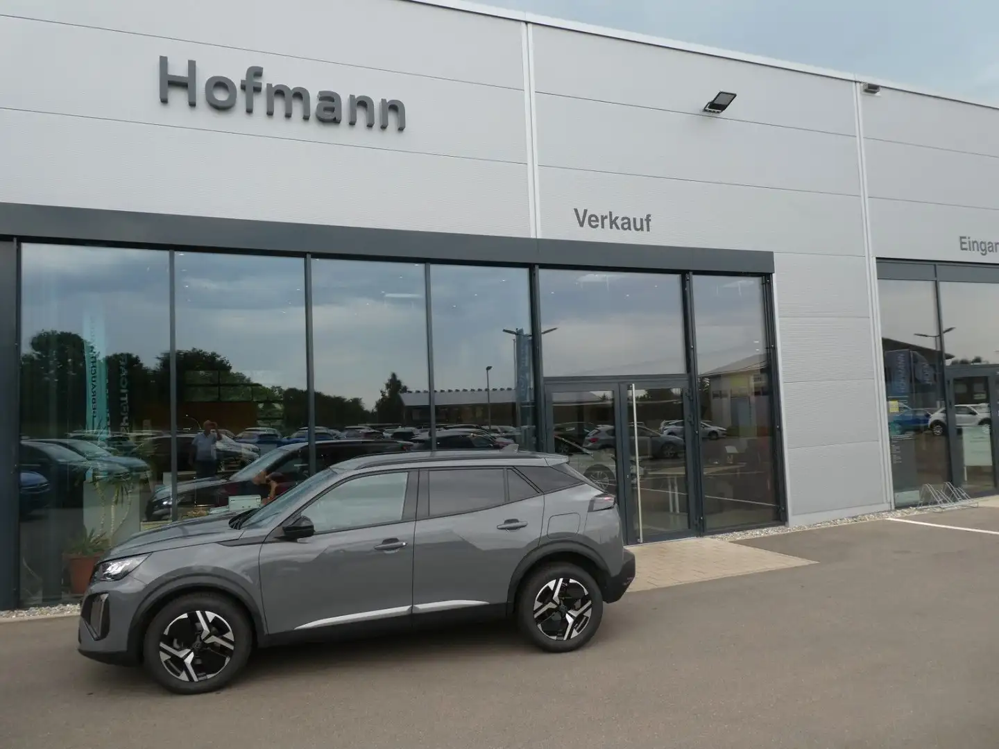 Peugeot 2008 Allure, Klima, PDC, LED, LMF, BT Grijs - 1
