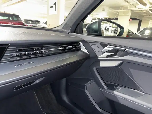 Audi S3 view 9