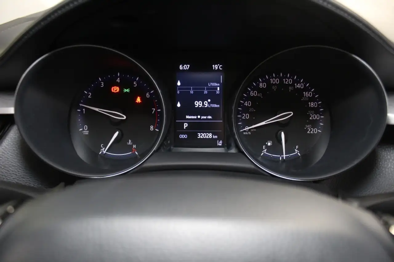 Toyota C-HR снимка Toyota C-HR