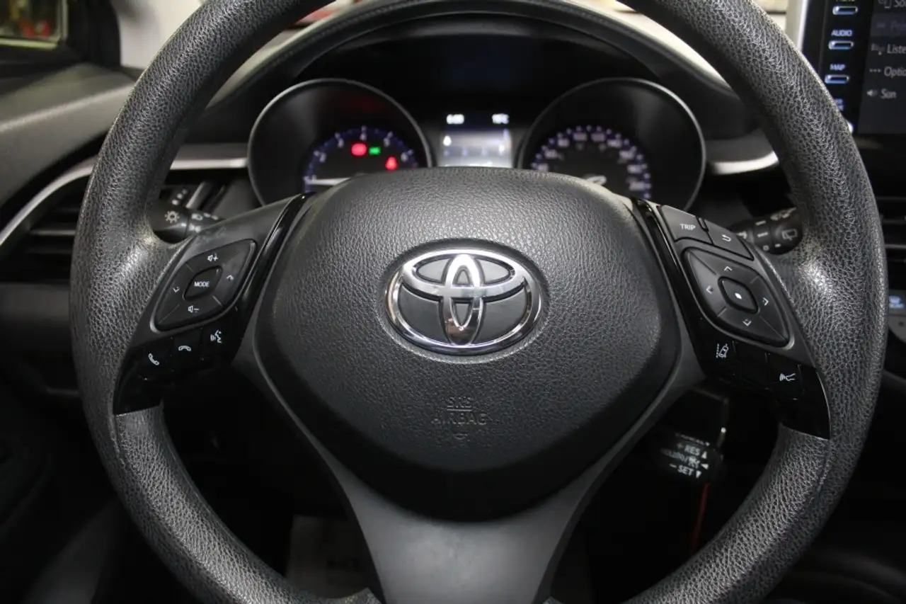 Toyota C-HR снимка Toyota C-HR