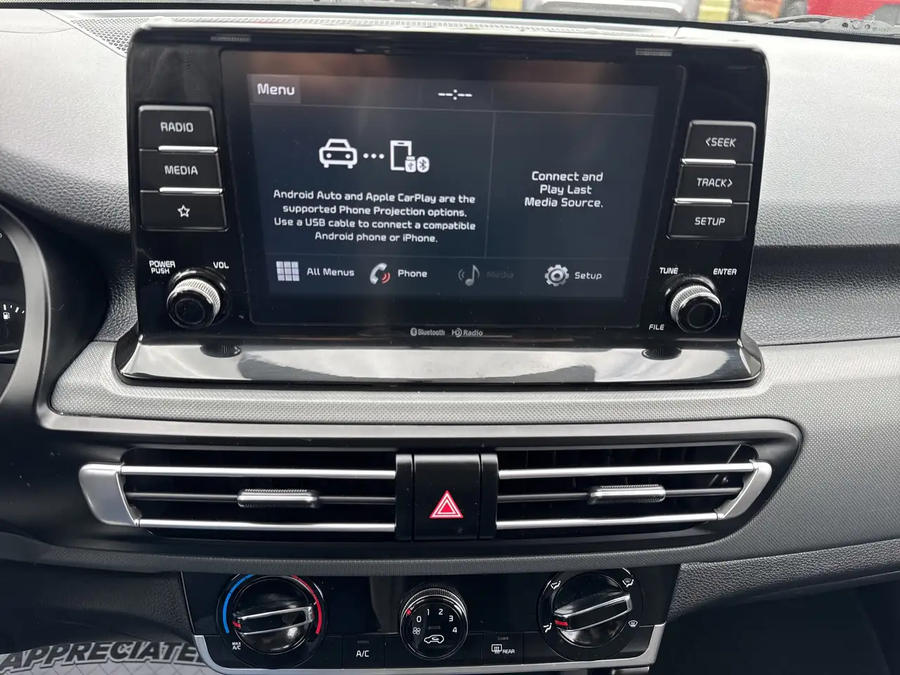 Kia Seltos снимка Kia Seltos
