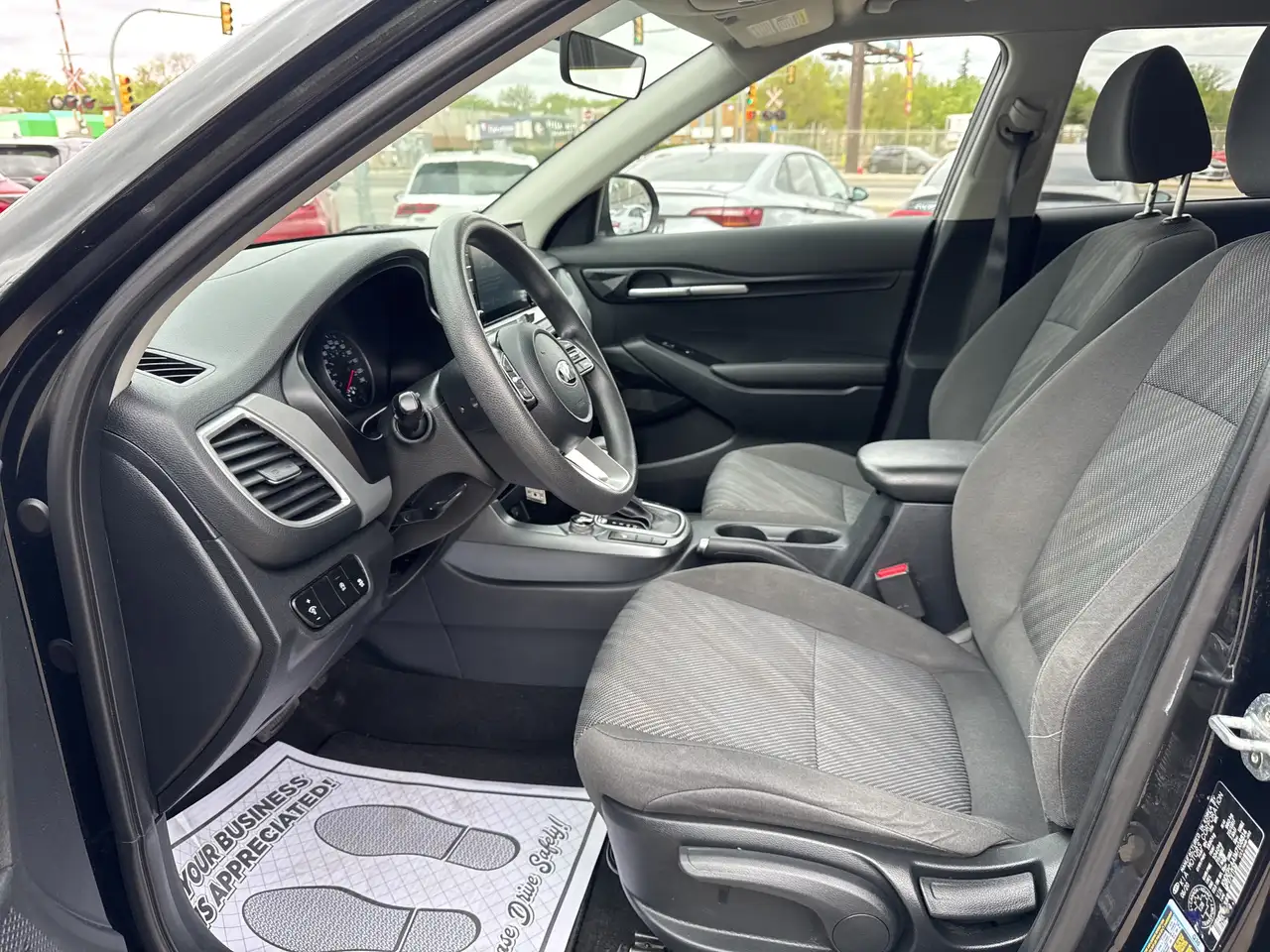 Kia Seltos снимка Kia Seltos