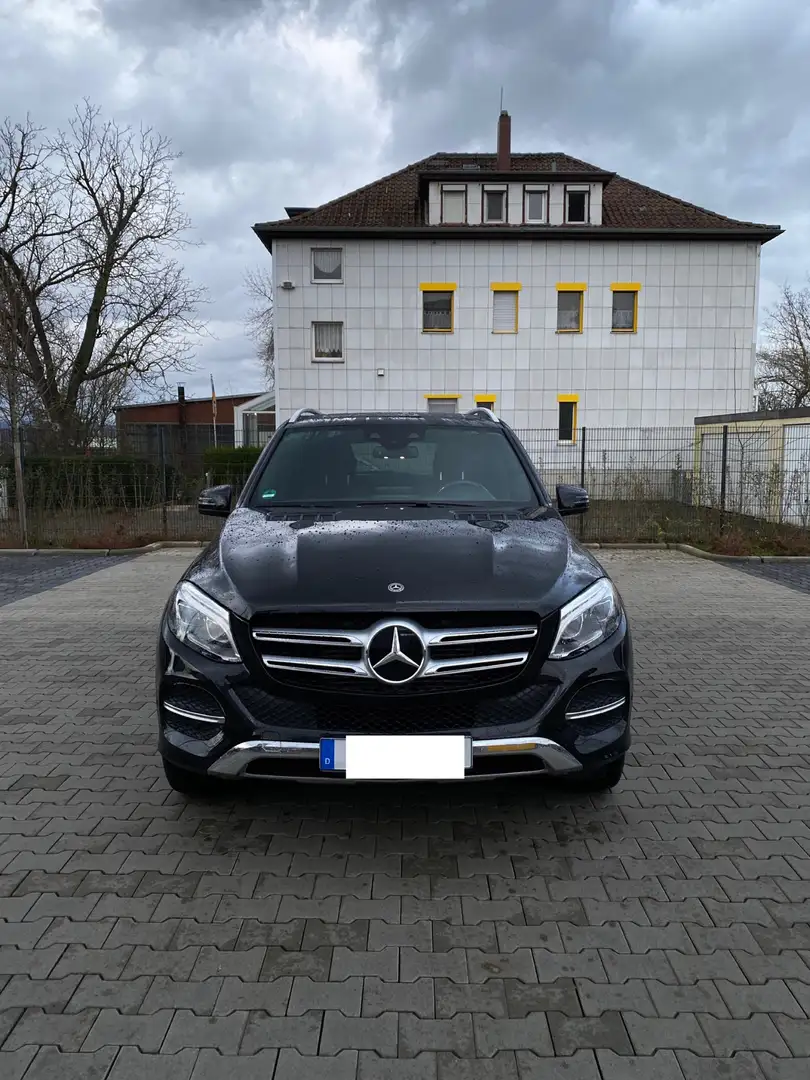 Mercedes-Benz GLE 250 4Matic AMG-LINE / DISTRONIC / Standheizung Schwarz - 1