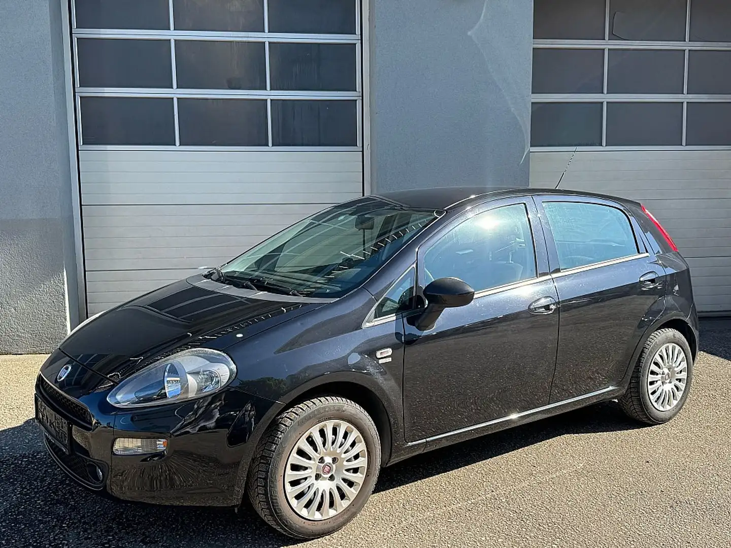 Fiat Punto 1,4 78 Lounge Schwarz - 2