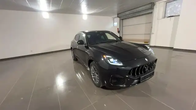 Maserati Grecale view 3