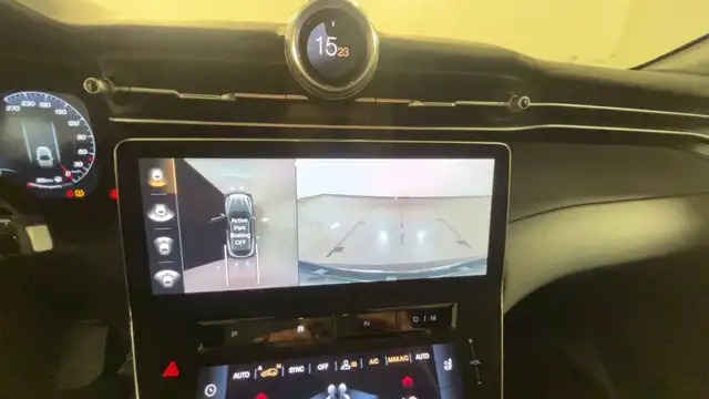 Maserati Grecale view 18