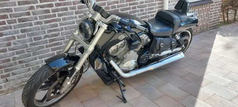 Harley-Davidson V-Rod - foto 2