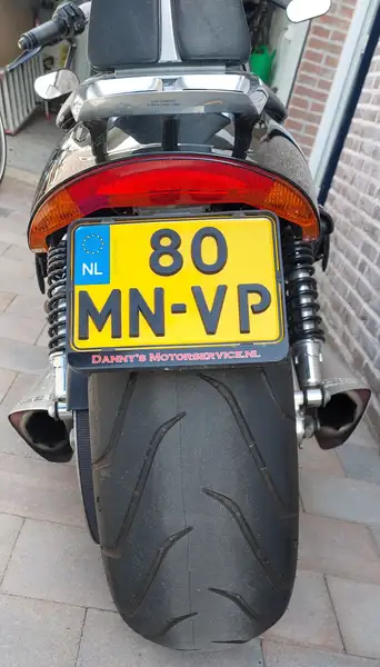 Harley-Davidson V-Rod - foto 8