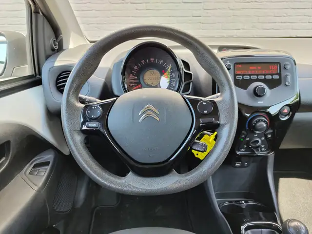 Citroen C1 view 12