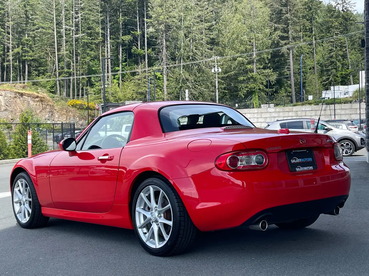 Mazda MX-5 Miata снимка Mazda MX-5 Miata