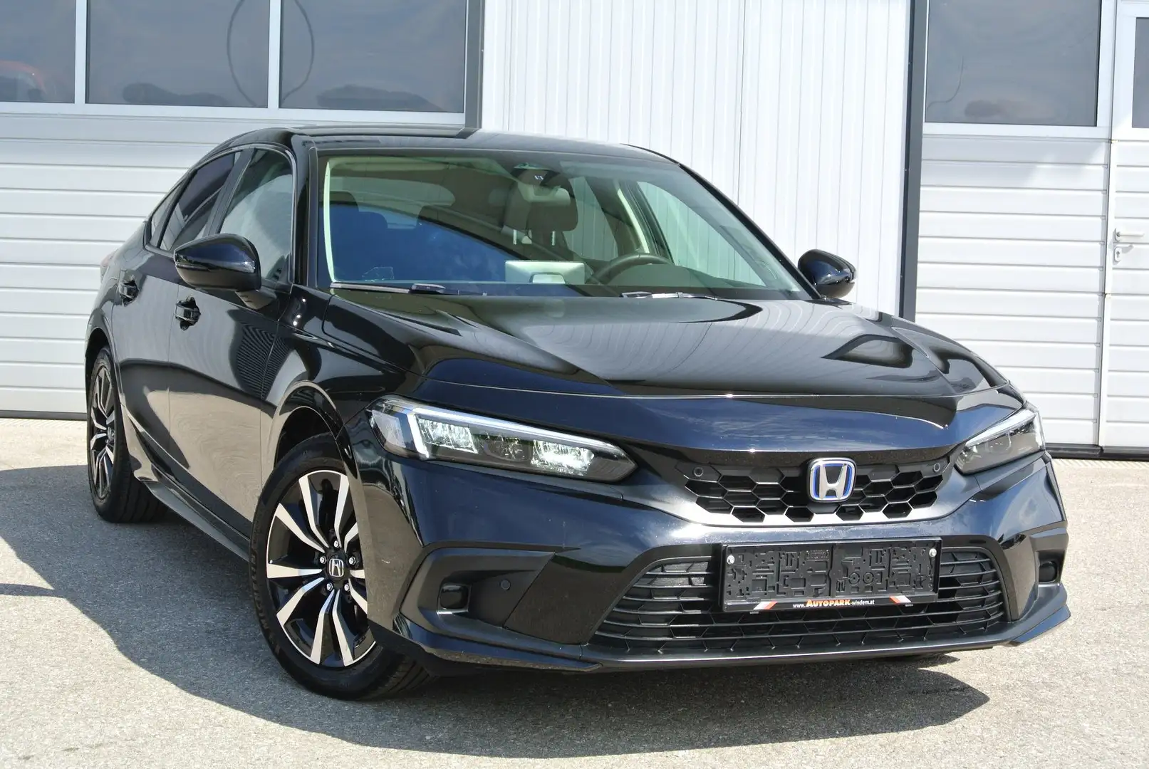 Honda Civic e:HEV 2.0 Aut. Elegance ** LED * NAVI * KAMERA Schwarz - 1