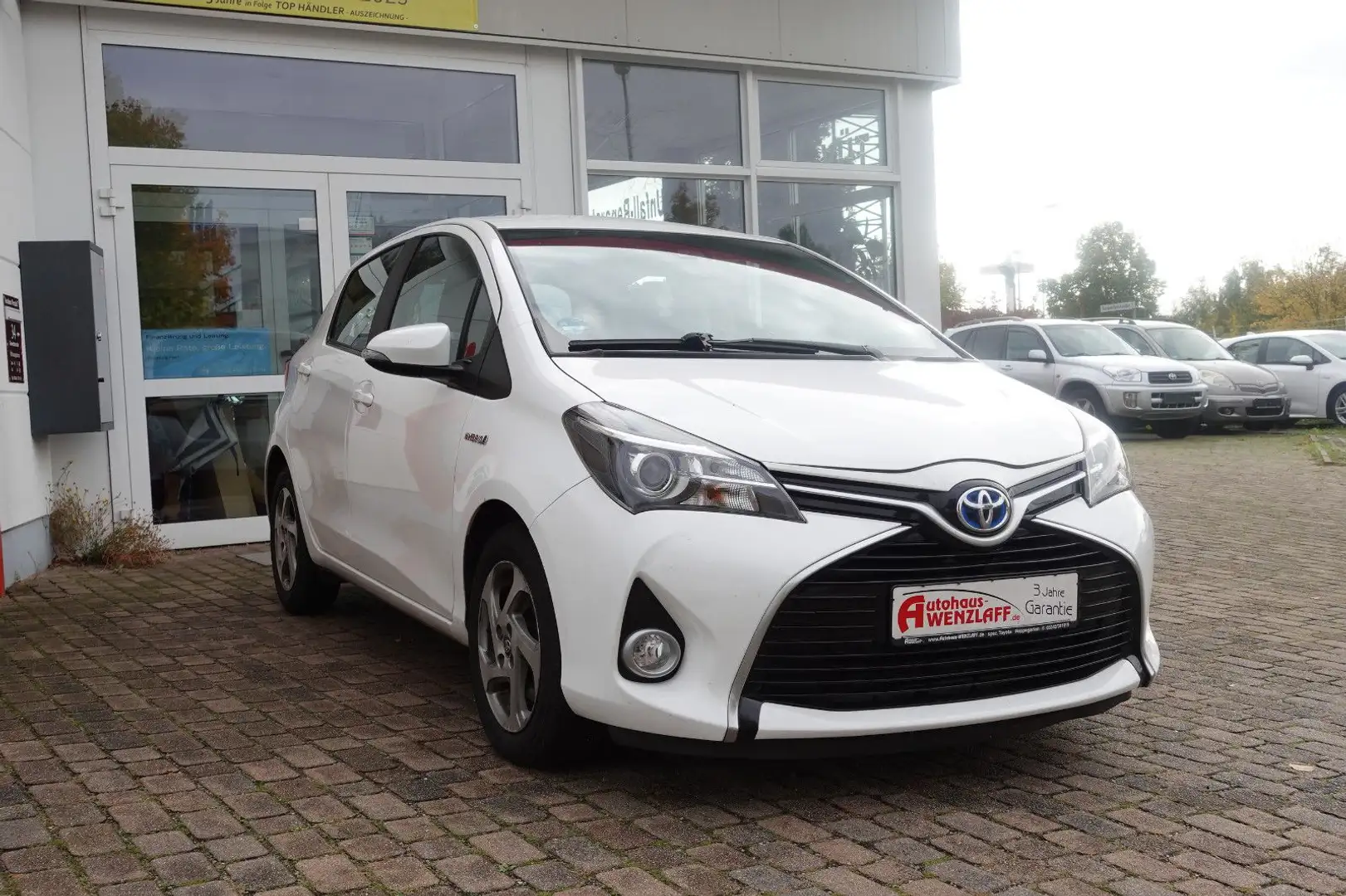 Toyota Yaris Hybr. 1.5 Edition-S Navi  3J Garantie Weiß - 2