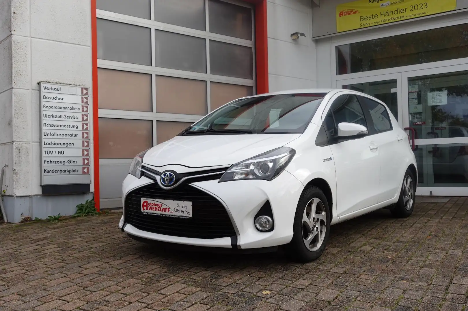 Toyota Yaris Hybr. 1.5 Edition-S Navi  3J Garantie Weiß - 1