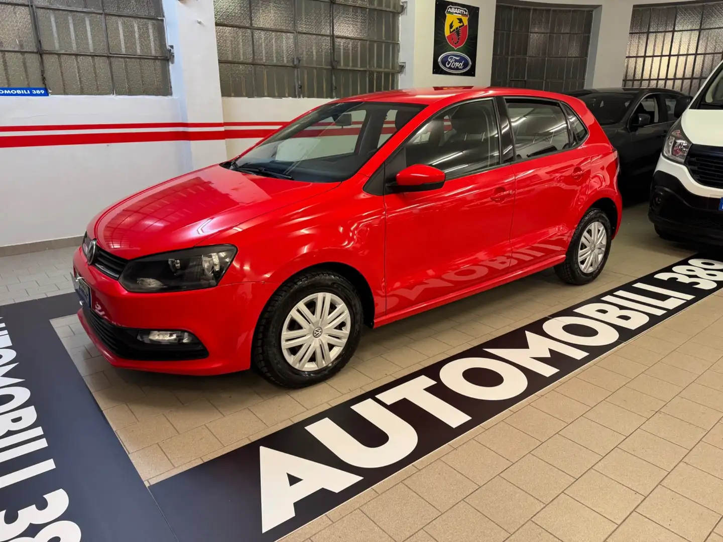 Volkswagen Polo 1.0 MPI 5p. Trendline Rosso - 1