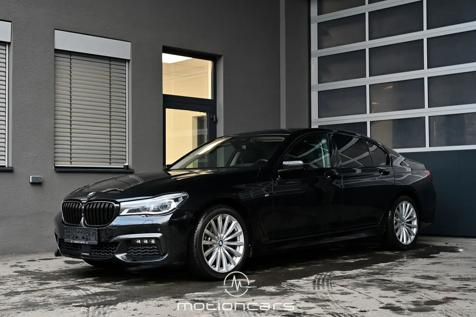 BMW 740 7er- 740 d M Paket xDrive Czarny - 1