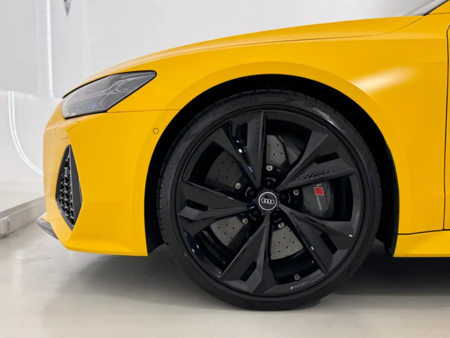 Audi RS7 Sportback TFSI quattro tiptronic 441kW Amarillo - 2