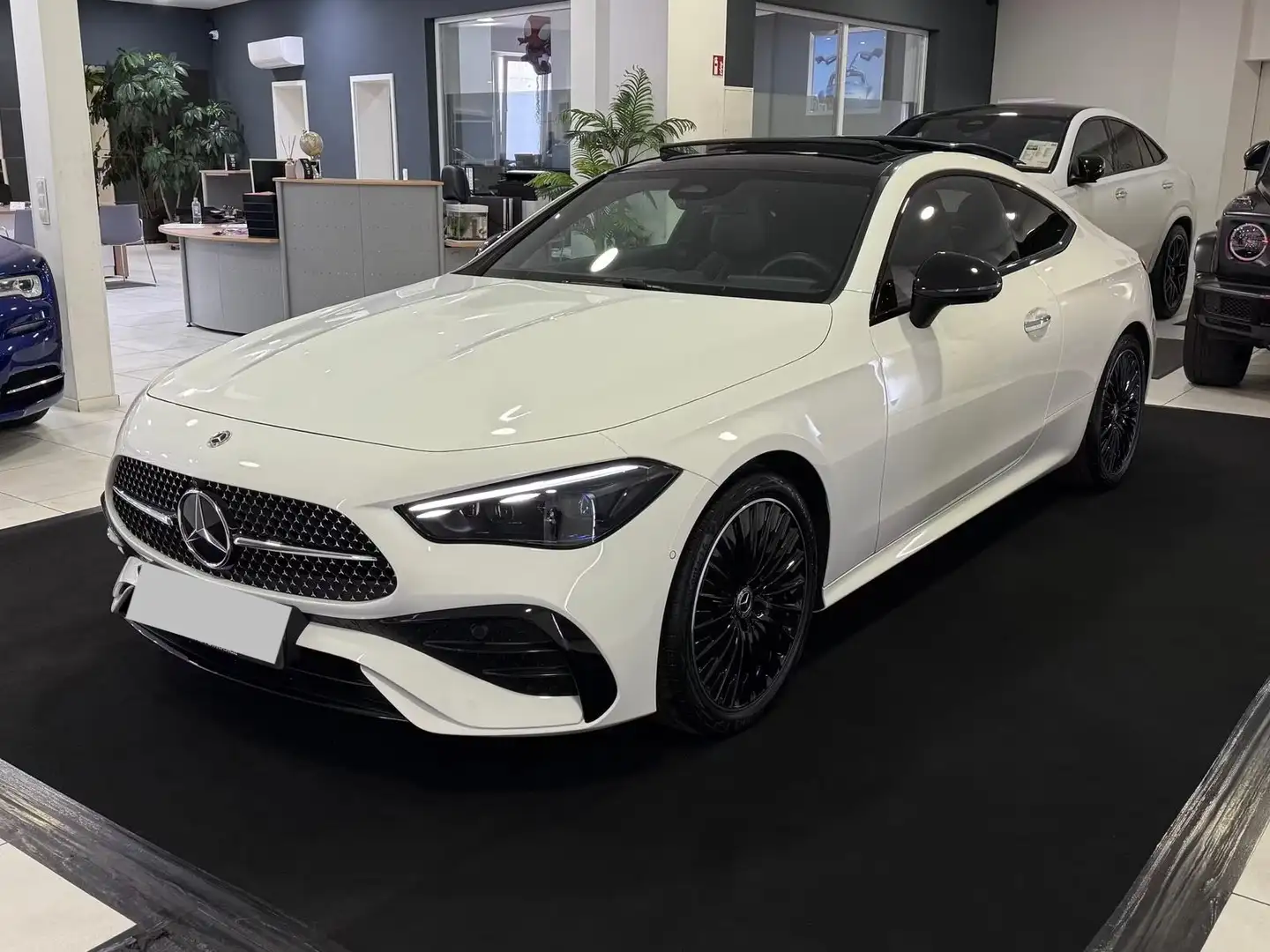 Mercedes-Benz CLE 220 d AMG Premium Plus auto TETTO LUCI 360 MEMORY ACC Bianco - 1