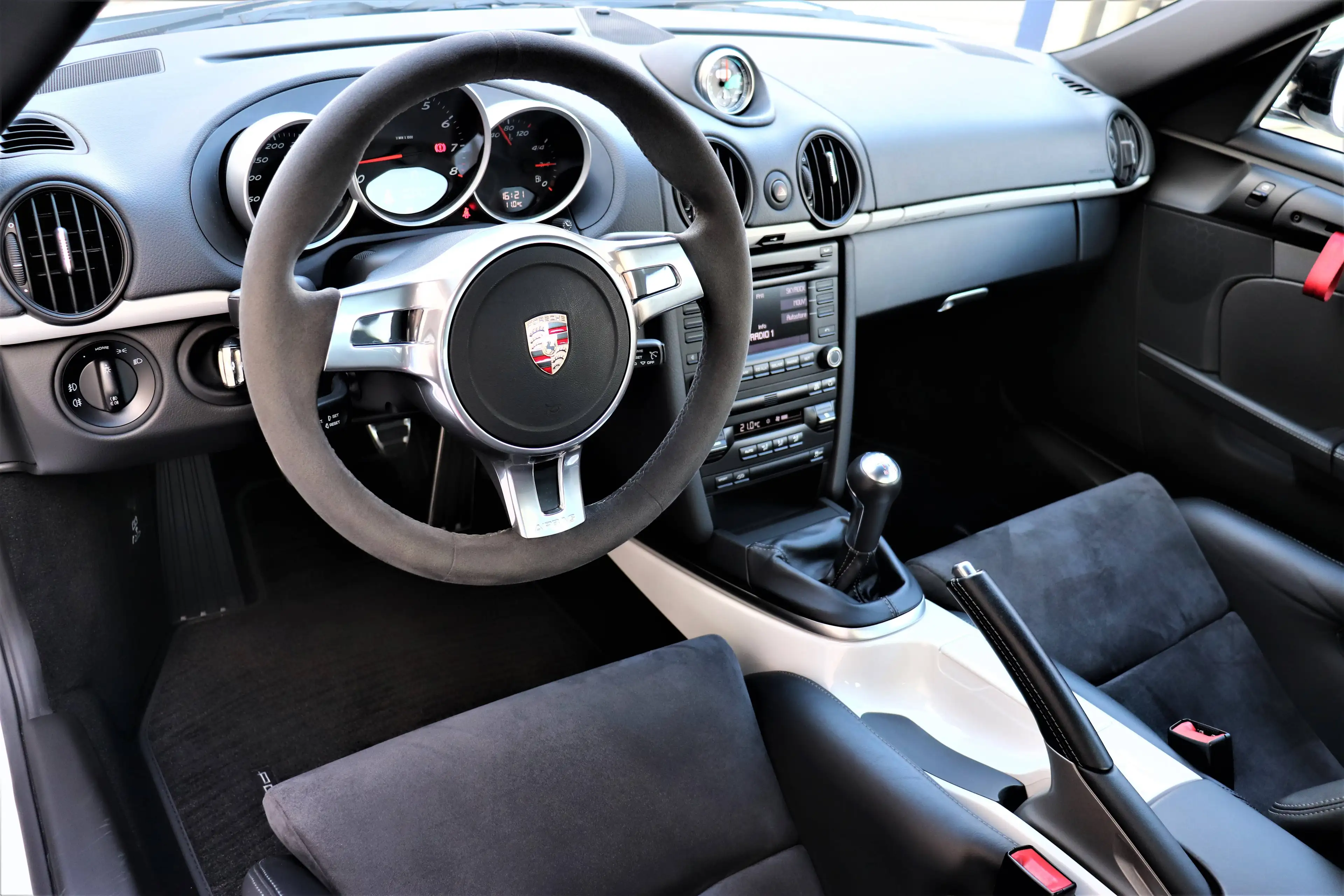 Porsche Cayman R - Manual/CarbonSeats/SportExhaust *FULL HISTORY* — photo 5