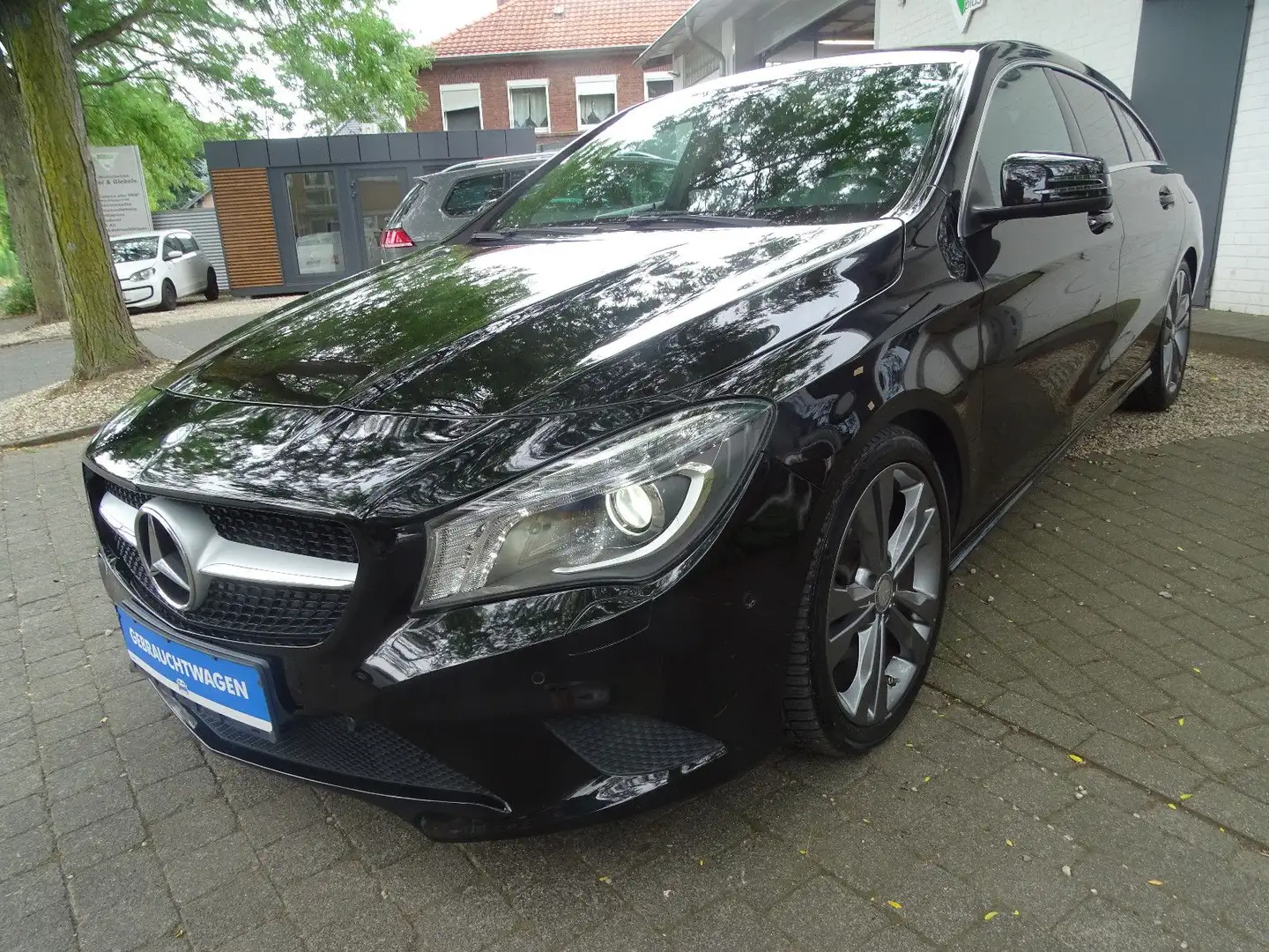 Mercedes-Benz CLA 200 CLA -Klasse Shooting Brake Xenon PDC Nav Negro - 2