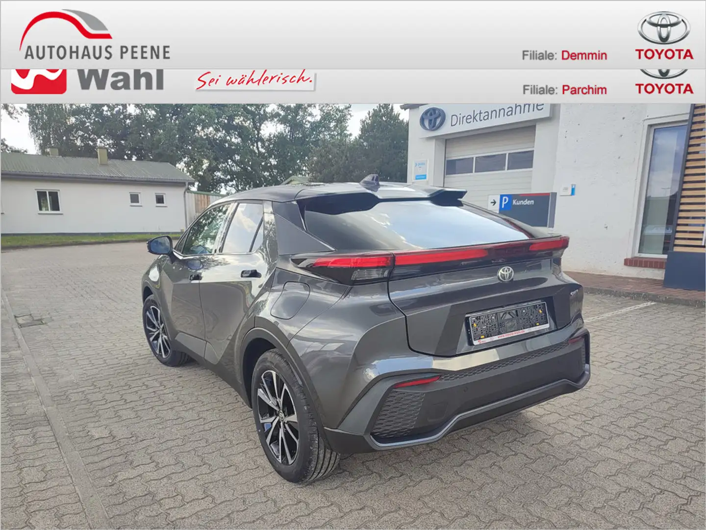 Toyota C-HR 2.0 Plug-In Hybrid FWD Teamplayer Grau - 2
