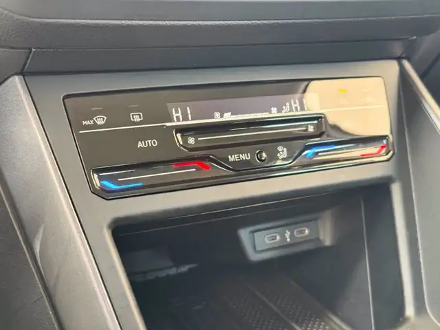 Volkswagen Polo view 25