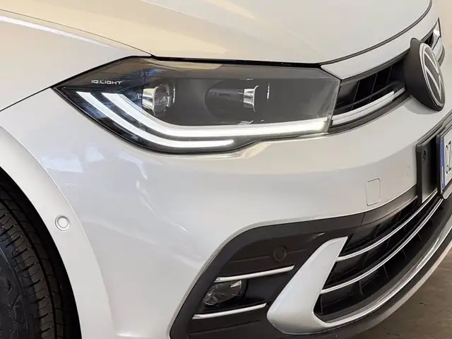 Volkswagen Polo view 14