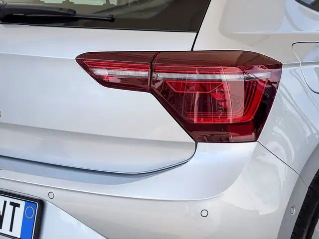 Volkswagen Polo view 17