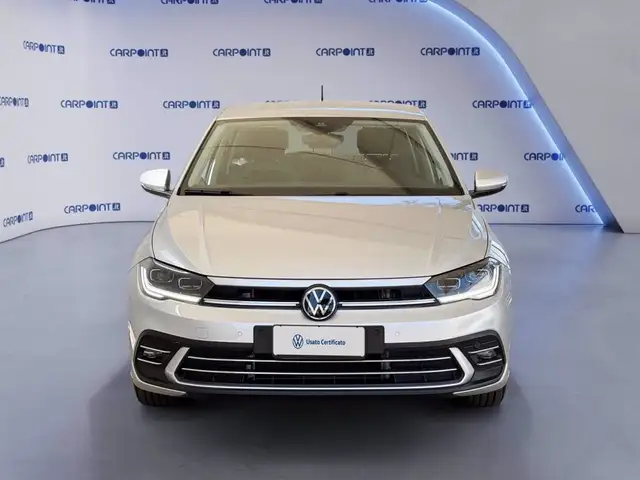Volkswagen Polo view 3