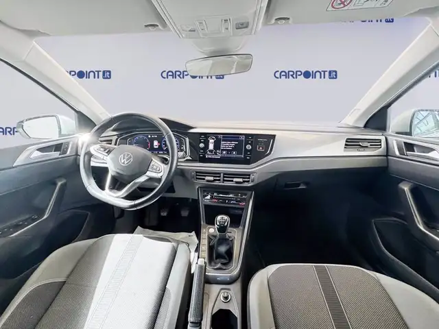Volkswagen Polo view 11