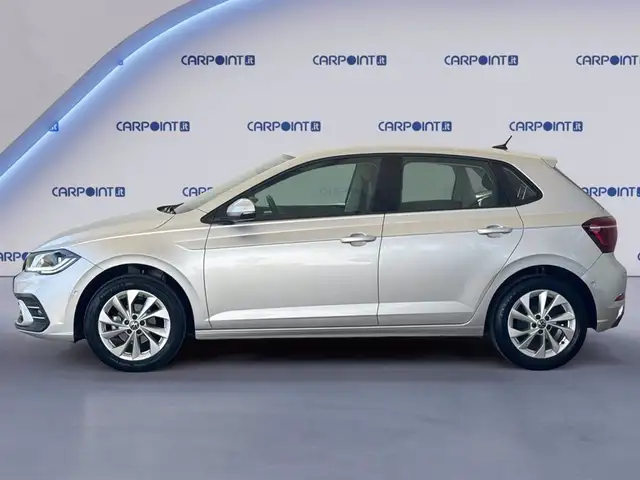 Volkswagen Polo view 4
