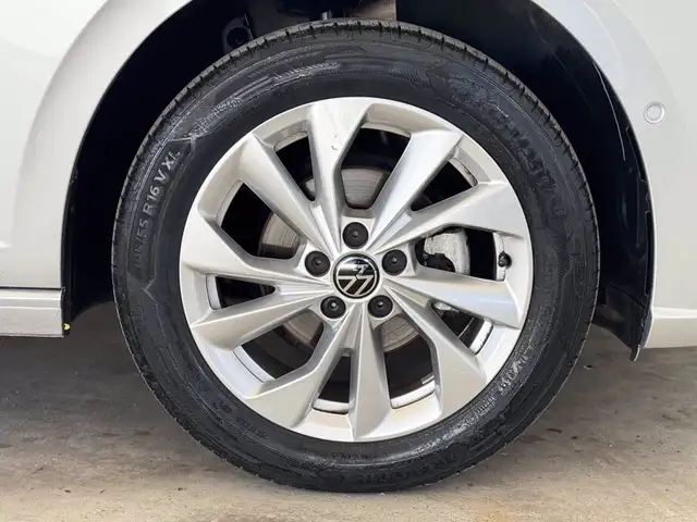 Volkswagen Polo view 15