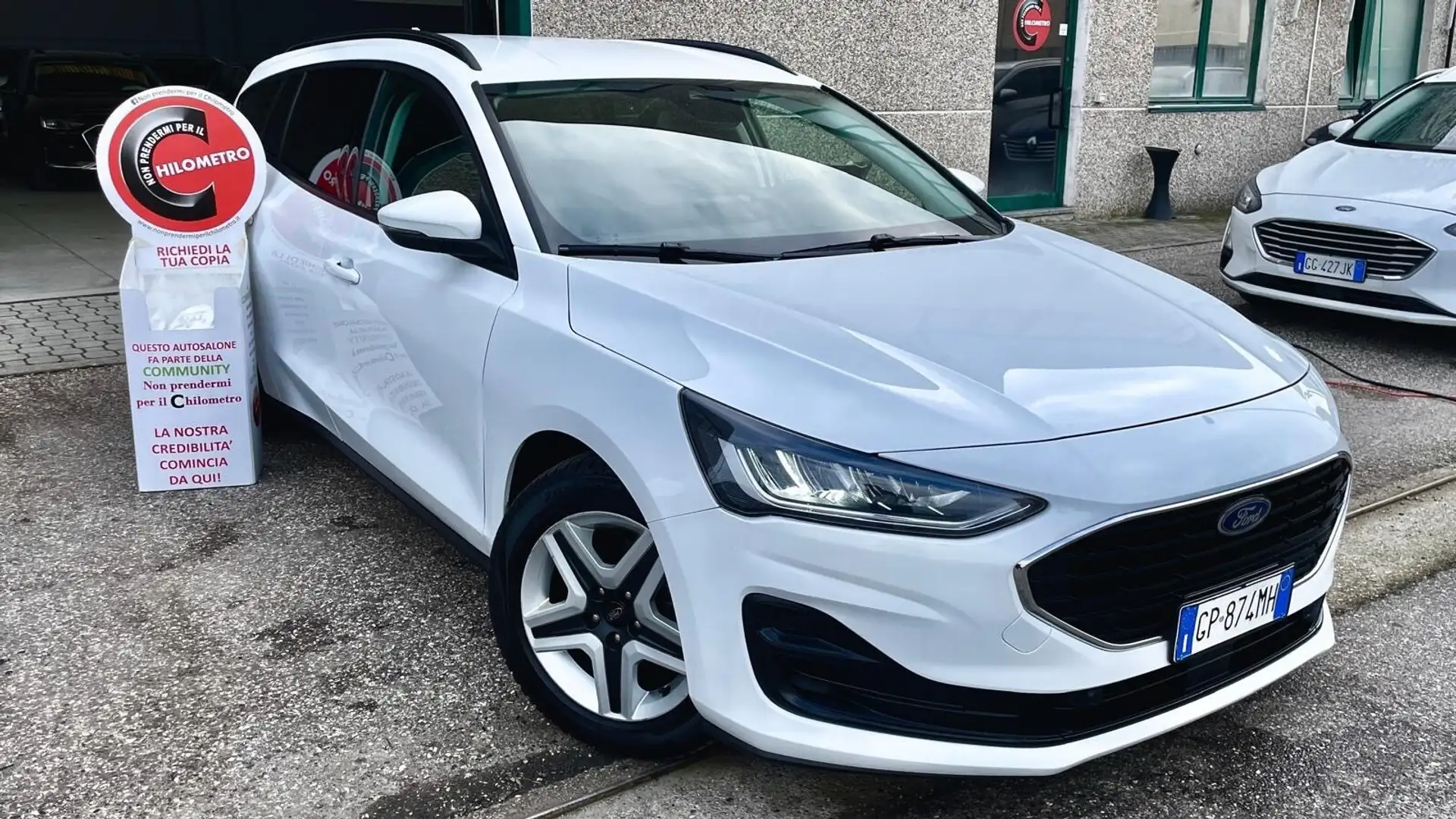 Ford Focus 1.5 EcoBlue 120 CV automatico SW Bianco - 1