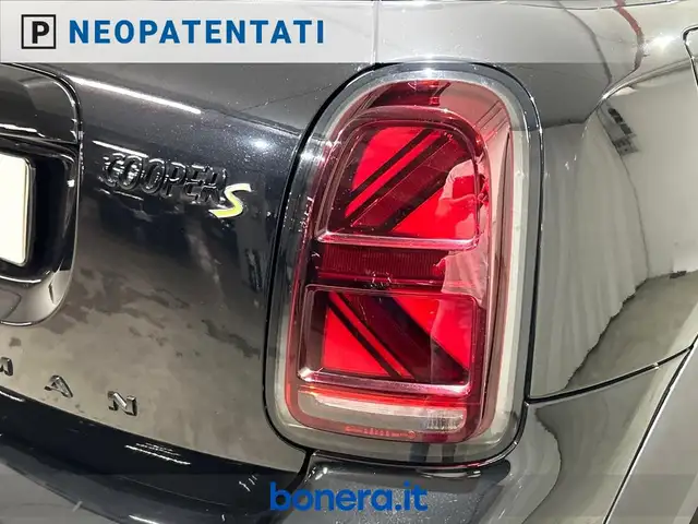 Mini Countryman view 11