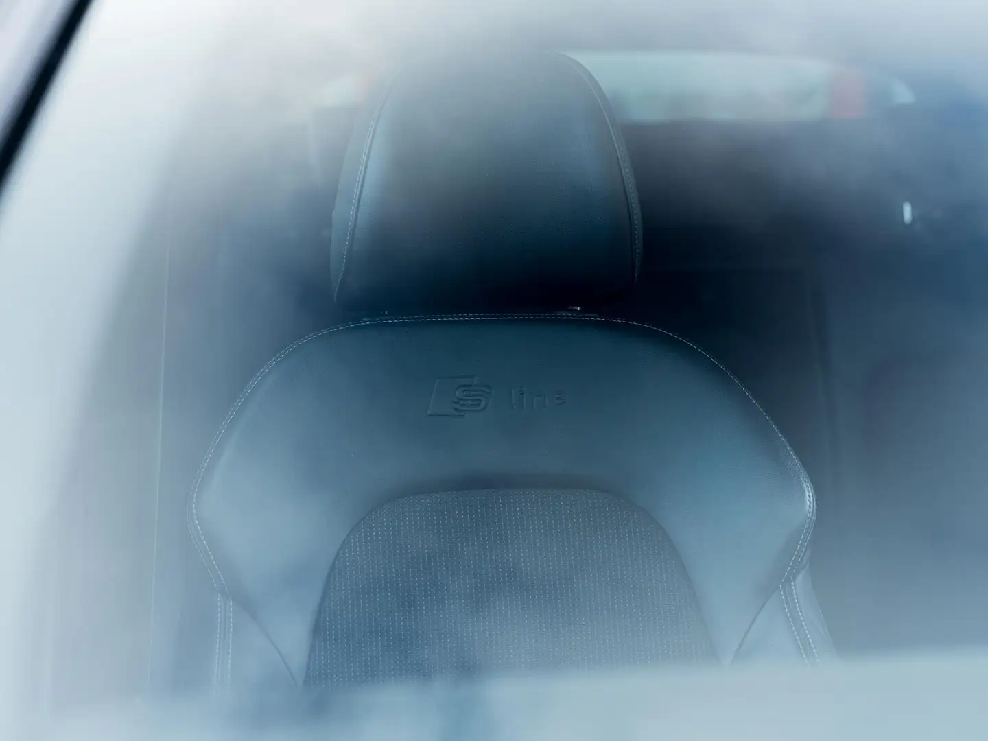 Audi A4 Avant 1.8 TFSI S Edition 170PK | Trekhaak | 3x S-L Grijs - 2