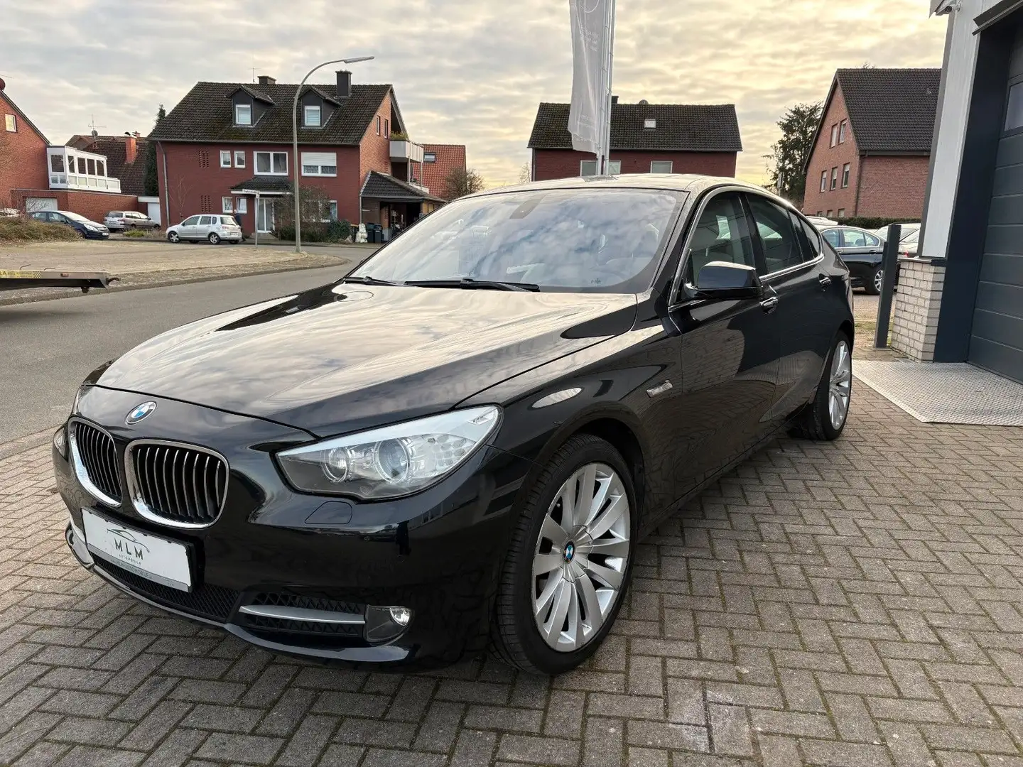 BMW 530 5 Gran Turismo 530 d, PCD, Navi, BT Schwarz - 2