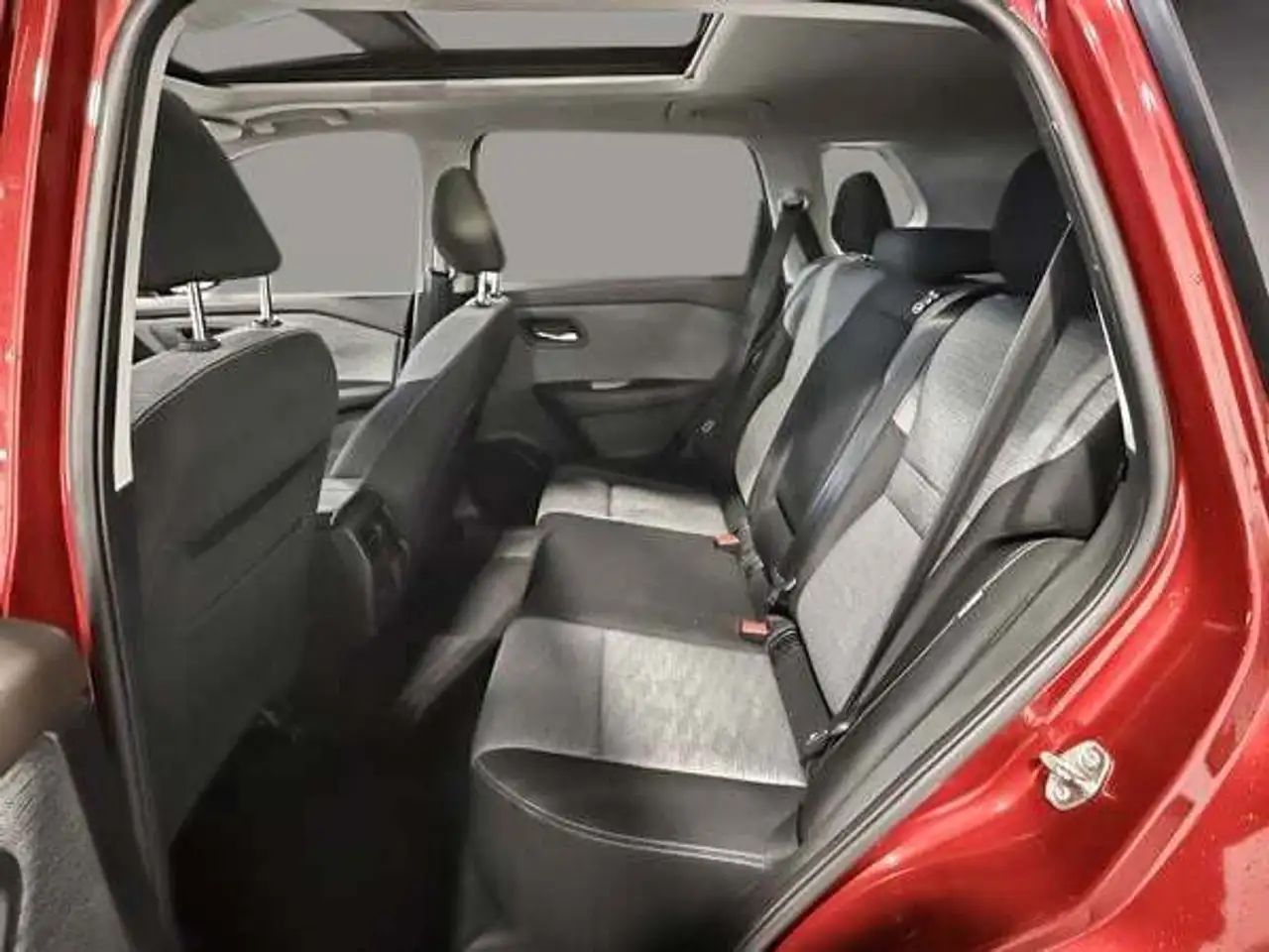 Nissan Rogue fotografie Nissan Rogue