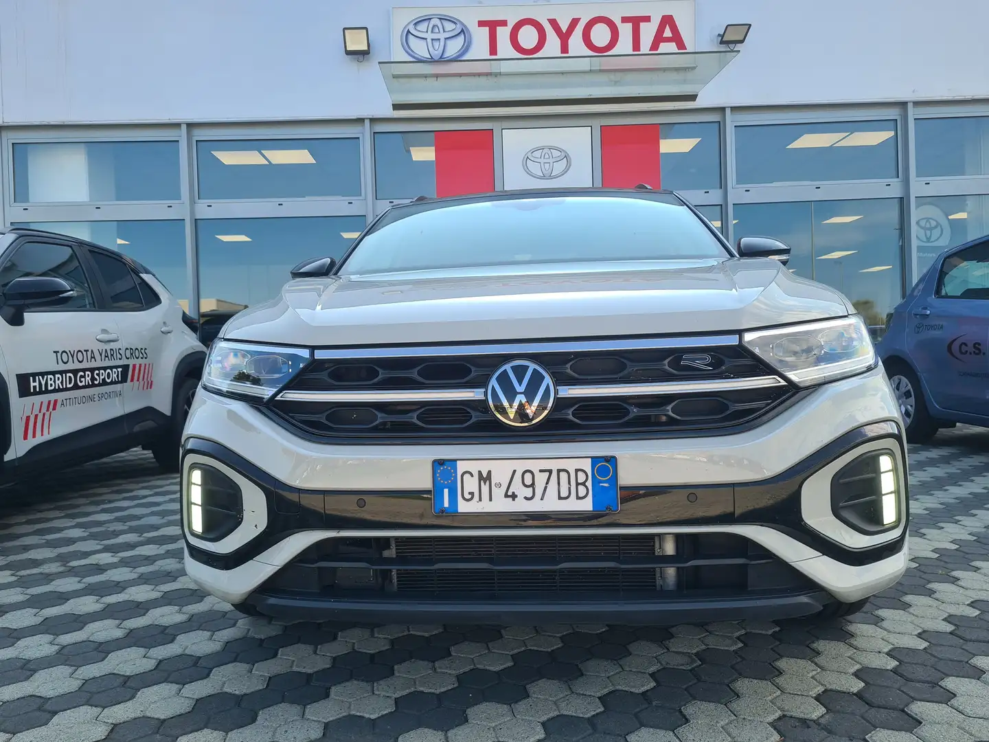 Volkswagen T-Roc T-Roc 2022 2.0 tdi R-Line 150cv dsg Beige - 1
