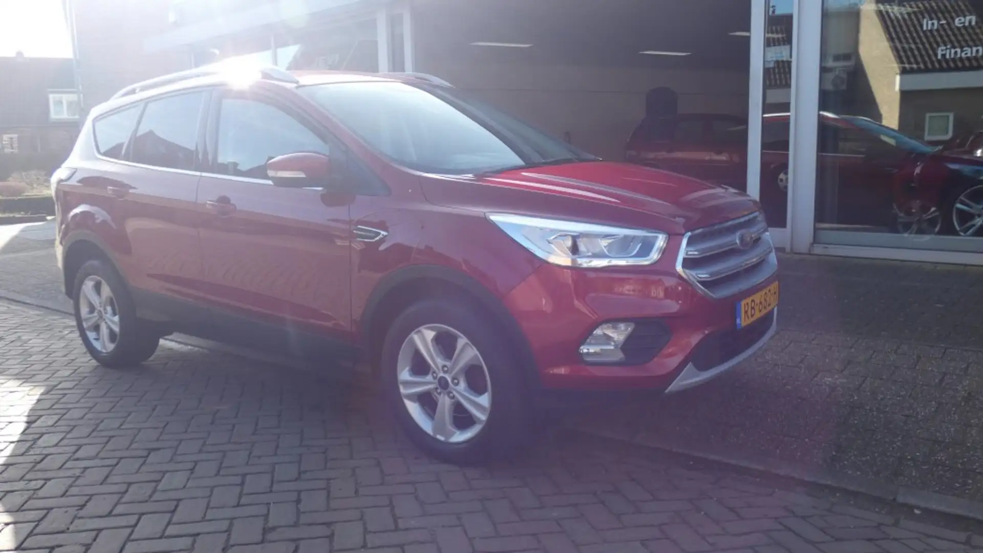 Ford Kuga 1.5 EcoBoost  Trend-Ultimate * NAVI * A.C * CRUISE Rouge - 2