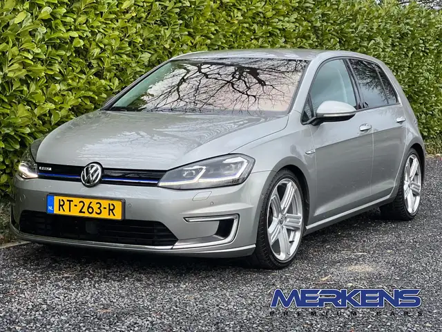 Volkswagen e-Golf Golf 7.5 Facelift / Warmtepomp / digitaal dasboard