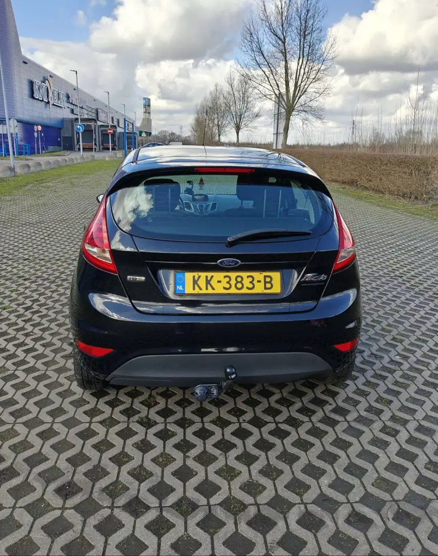 Ford Fiesta 1.4 TDCi Ghia Zwart - 2