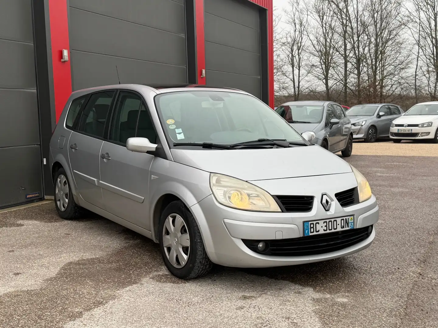 Renault Grand Scenic Grand Scenic 1.9 dCi 130 Latitude 7 pl Gris - 2
