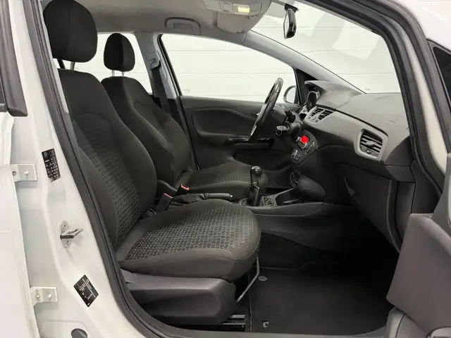 Opel Corsa view 12