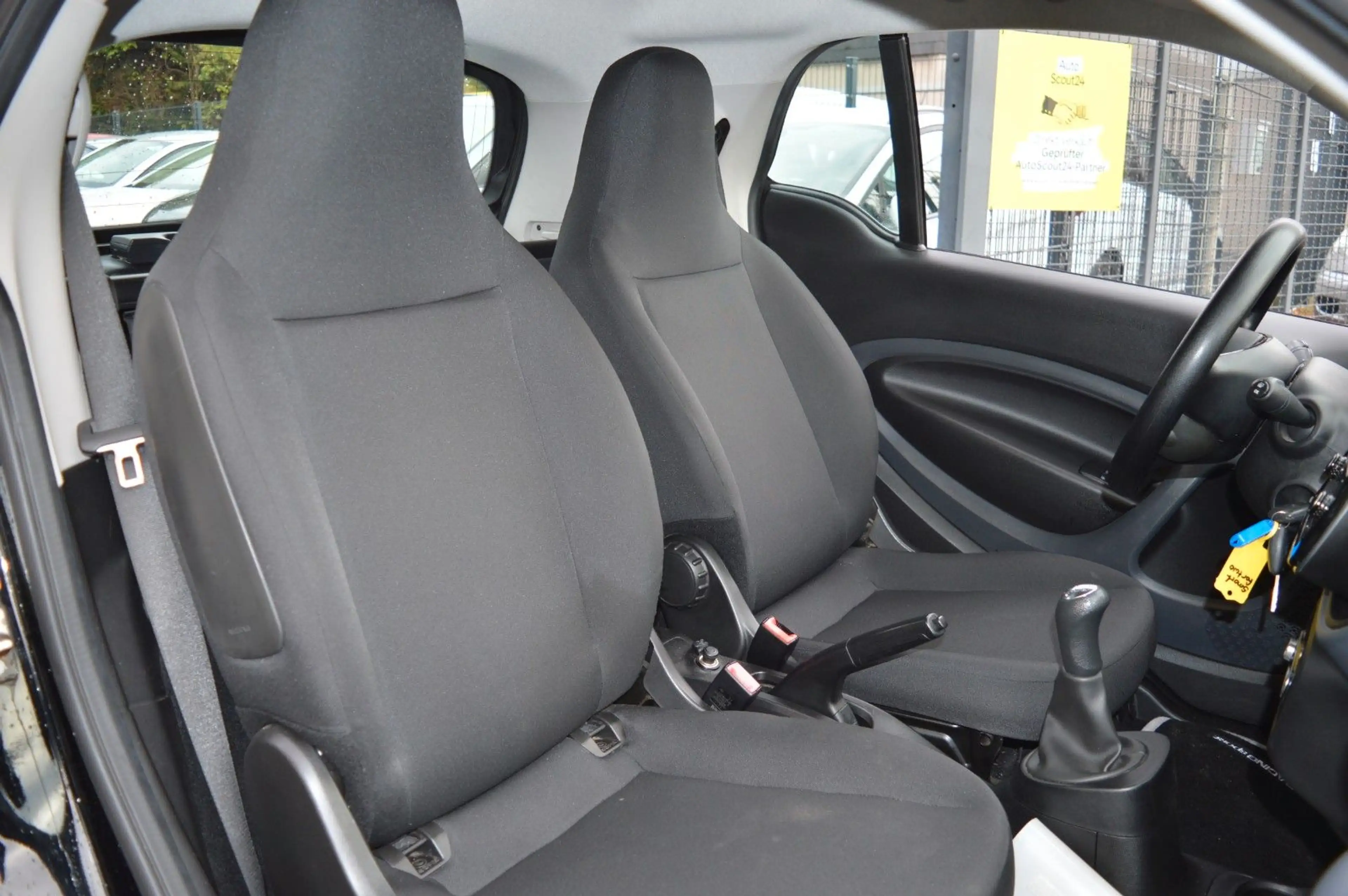 smart forTwo fortwo coupe 52 kW Servo — photo 9