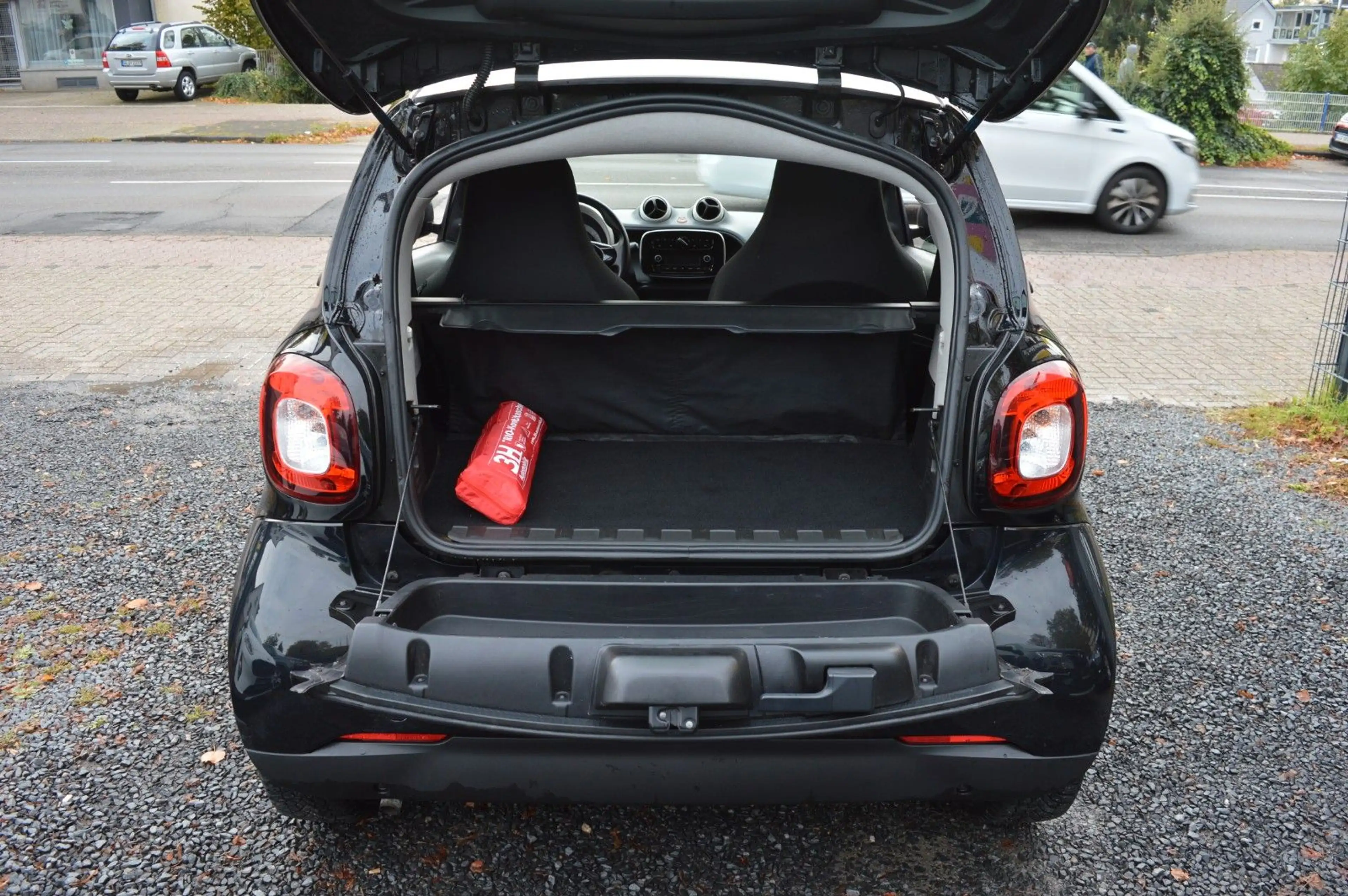 smart forTwo fortwo coupe 52 kW Servo — photo 12